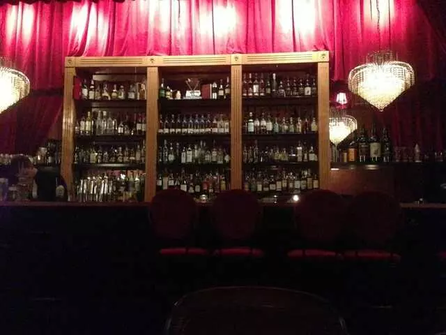 1806 Cocktail Bar