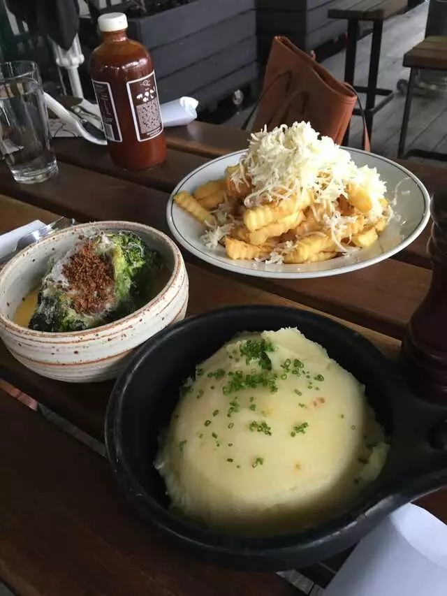 Arbory Bar & Eatery
