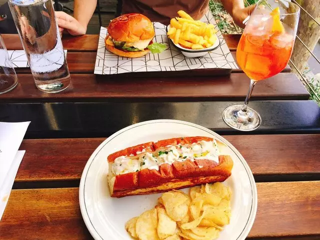 Arbory Bar & Eatery