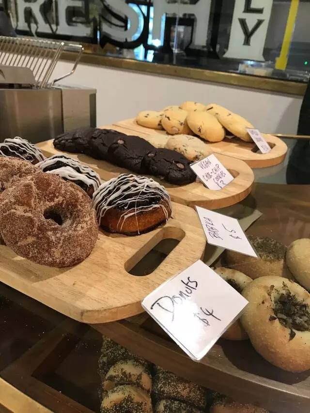 5 and Dime Bagels