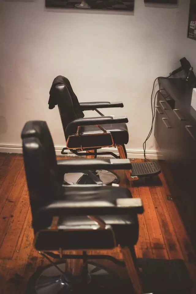 Alpha Barbers